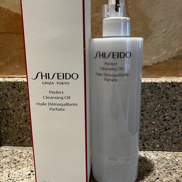 Shiseido The Perfect Cleansing Oil!! NIB - Picture 1 of 1